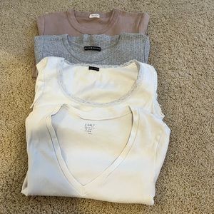 BRANDY MELVILLE BUNDLE 4 Shirts